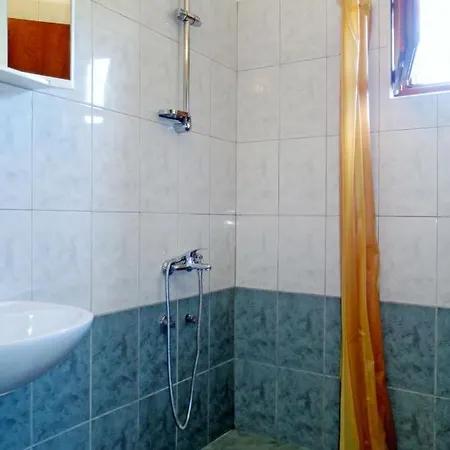 Holiday Sveta Foska - Roj425 펜션 *