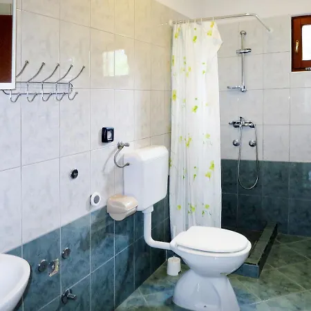 펜션 Holiday Sveta Foska - Roj425 *